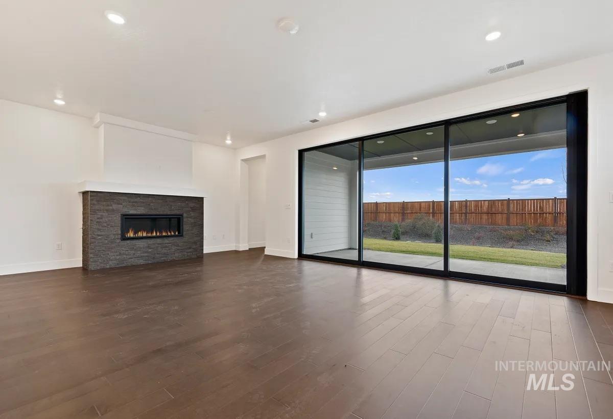 11691 S Glory Ln, Kuna, Idaho 83634, 2 Bedrooms, 2 Bathrooms, Residential For Sale, Price $549,000, 98970404