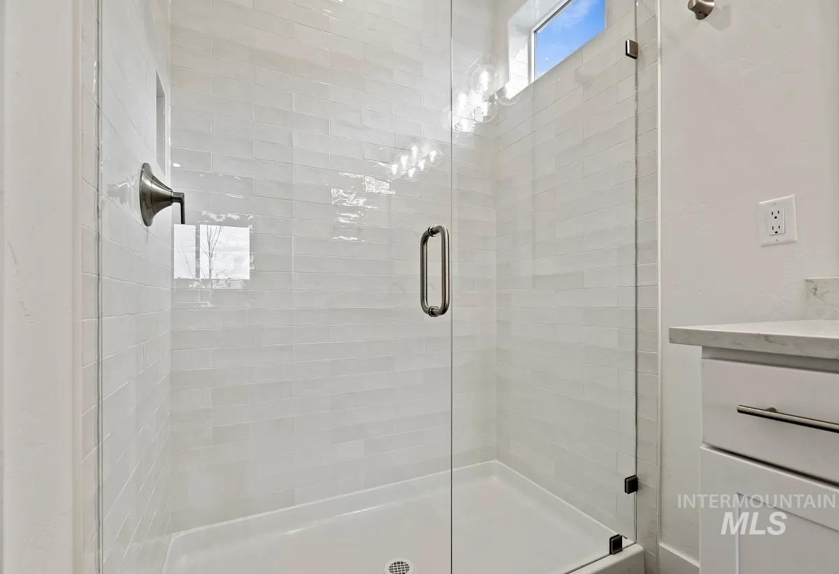 11691 S Glory Ln, Kuna, Idaho 83634, 2 Bedrooms, 2 Bathrooms, Residential For Sale, Price $549,000, 98970404