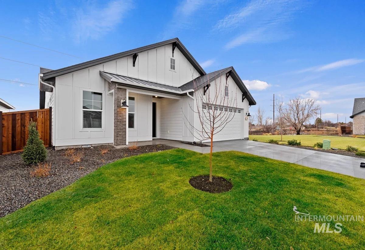 11691 S Glory Ln, Kuna, Idaho 83634, 2 Bedrooms, 2 Bathrooms, Residential For Sale, Price $549,000, 98970404