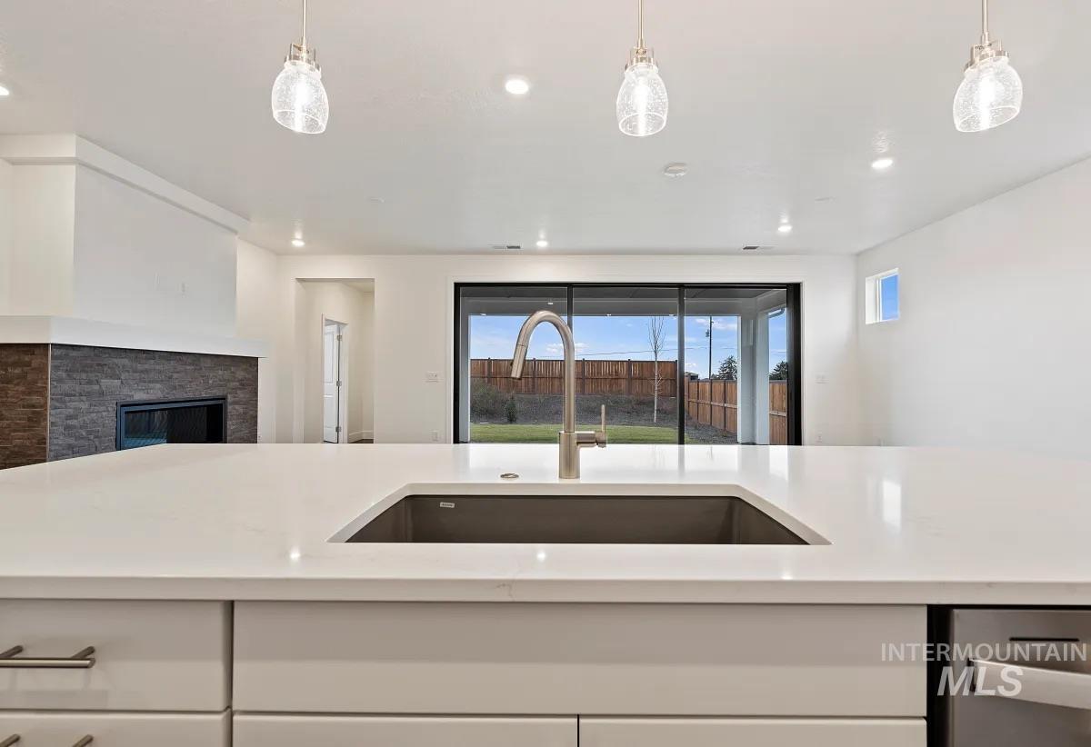 11691 S Glory Ln, Kuna, Idaho 83634, 2 Bedrooms, 2 Bathrooms, Residential For Sale, Price $549,000, 98970404