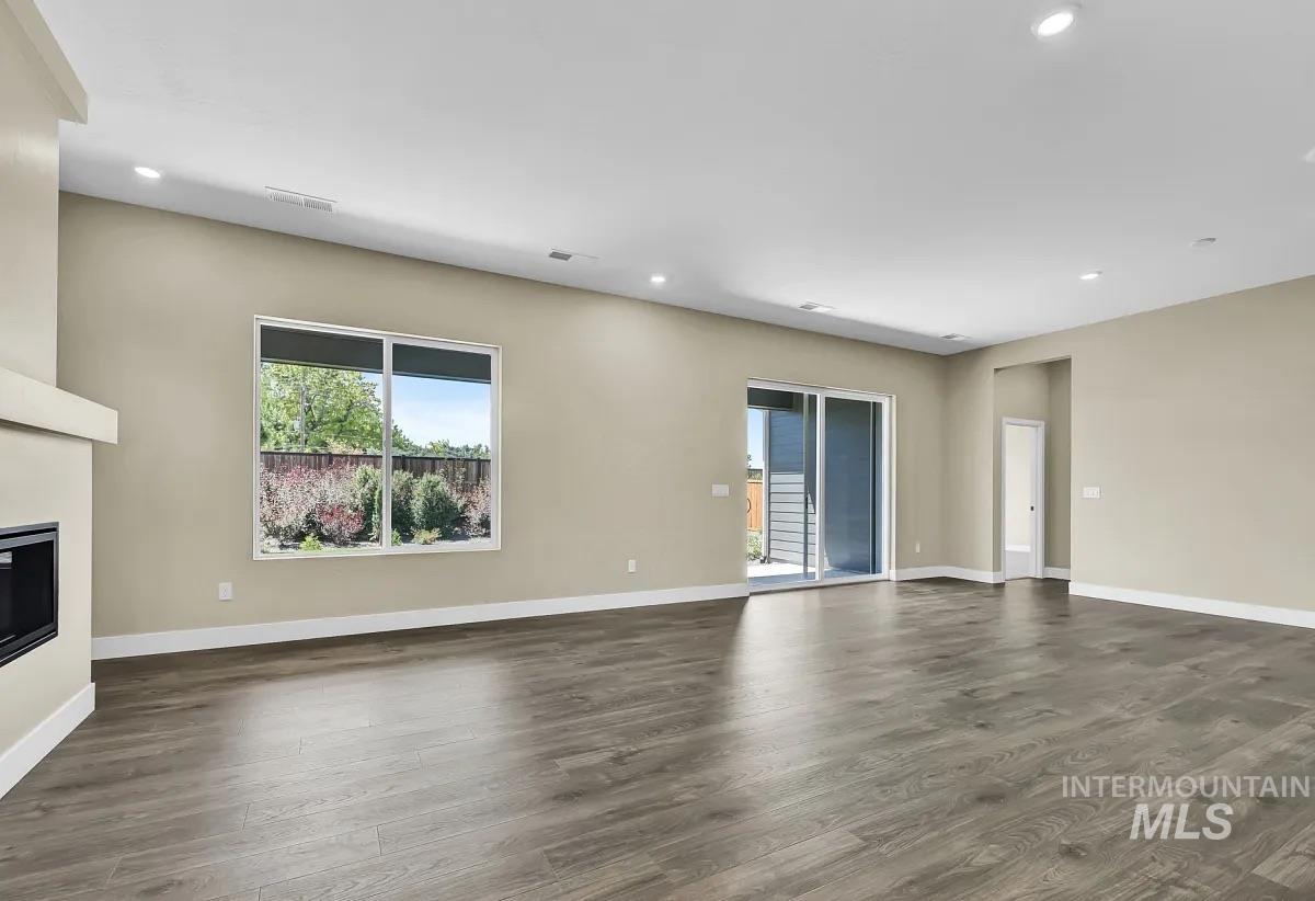 11771 S Glory Ln, Kuna, Idaho 83634-2599, 3 Bedrooms, 2.5 Bathrooms, Residential For Sale, Price $599,900, 98970405