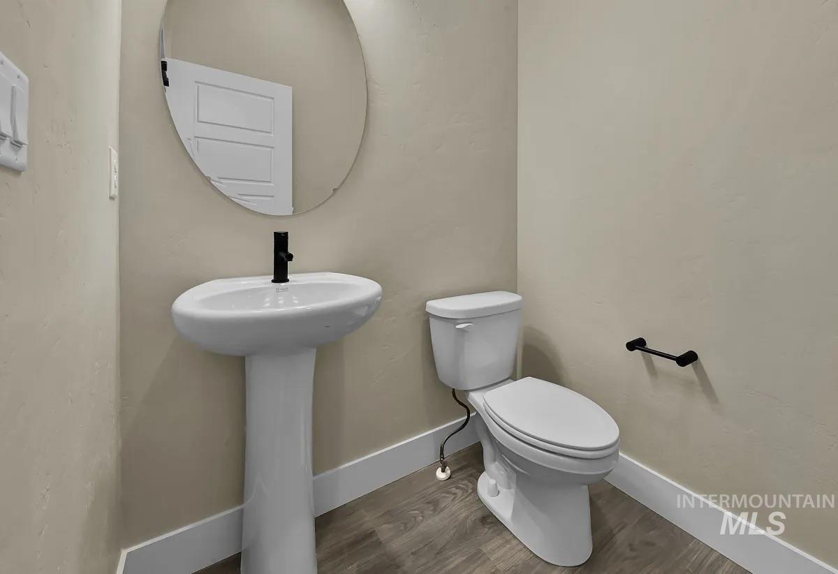 11771 S Glory Ln, Kuna, Idaho 83634-2599, 3 Bedrooms, 2.5 Bathrooms, Residential For Sale, Price $599,900, 98970405