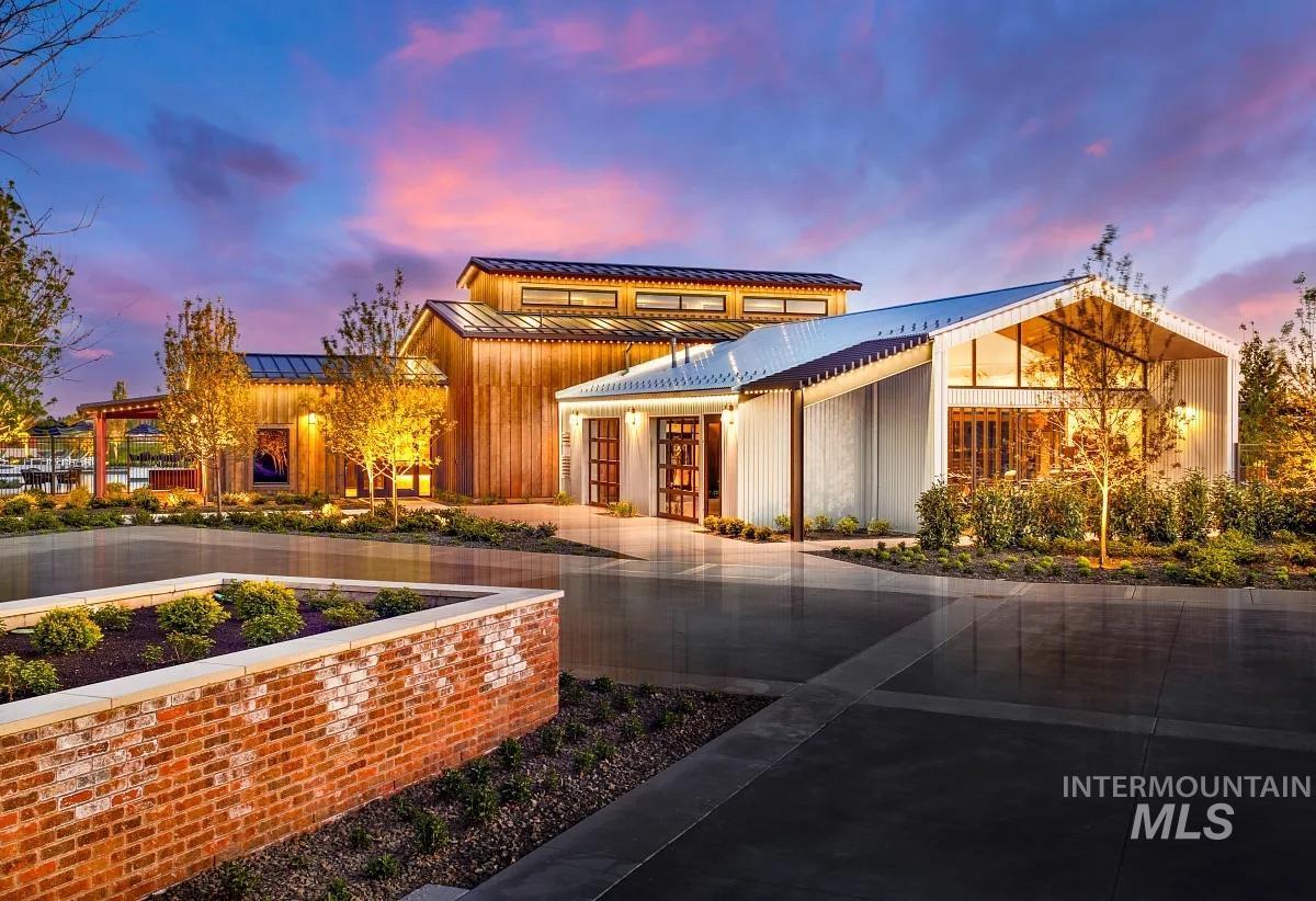 11771 S Glory Ln, Kuna, Idaho 83634-2599, 3 Bedrooms, 2.5 Bathrooms, Residential For Sale, Price $599,900, 98970405