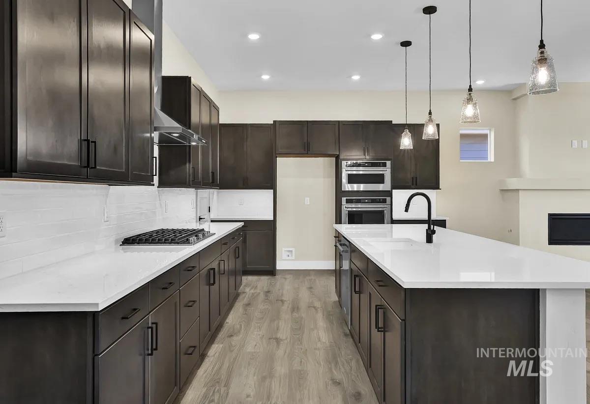 11771 S Glory Ln, Kuna, Idaho 83634-2599, 3 Bedrooms, 2.5 Bathrooms, Residential For Sale, Price $599,900, 98970405