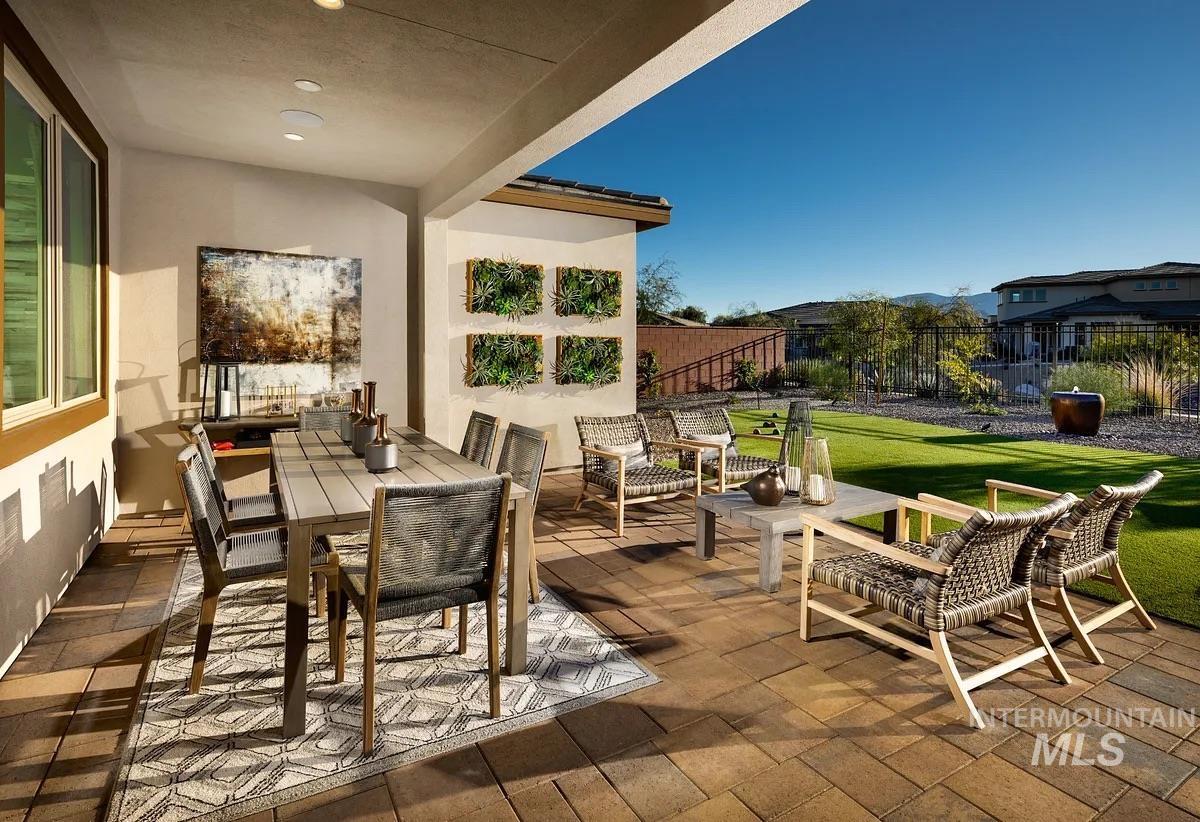 11851 S Glory Ln, Kuna, Idaho 83634-2617, 3 Bedrooms, 2 Bathrooms, Residential For Sale, Price $561,743, 98970406