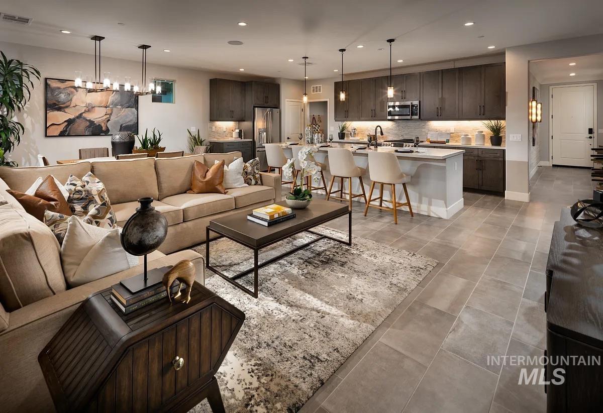 11851 S Glory Ln, Kuna, Idaho 83634-2617, 3 Bedrooms, 2 Bathrooms, Residential For Sale, Price $561,743, 98970406