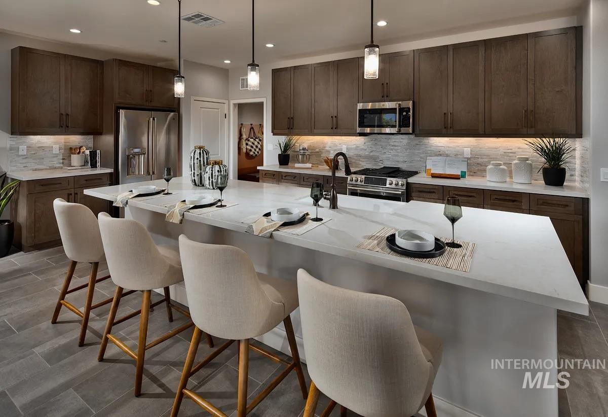 11851 S Glory Ln, Kuna, Idaho 83634-2617, 3 Bedrooms, 2 Bathrooms, Residential For Sale, Price $561,743, 98970406