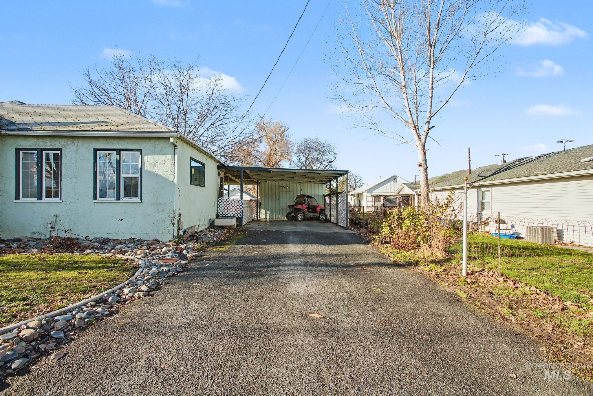 408 13th Street, Clarkston, Washington 99403, 2 Bedrooms, 1 Bathroom, Residential For Sale, Price $275,000, 98970419