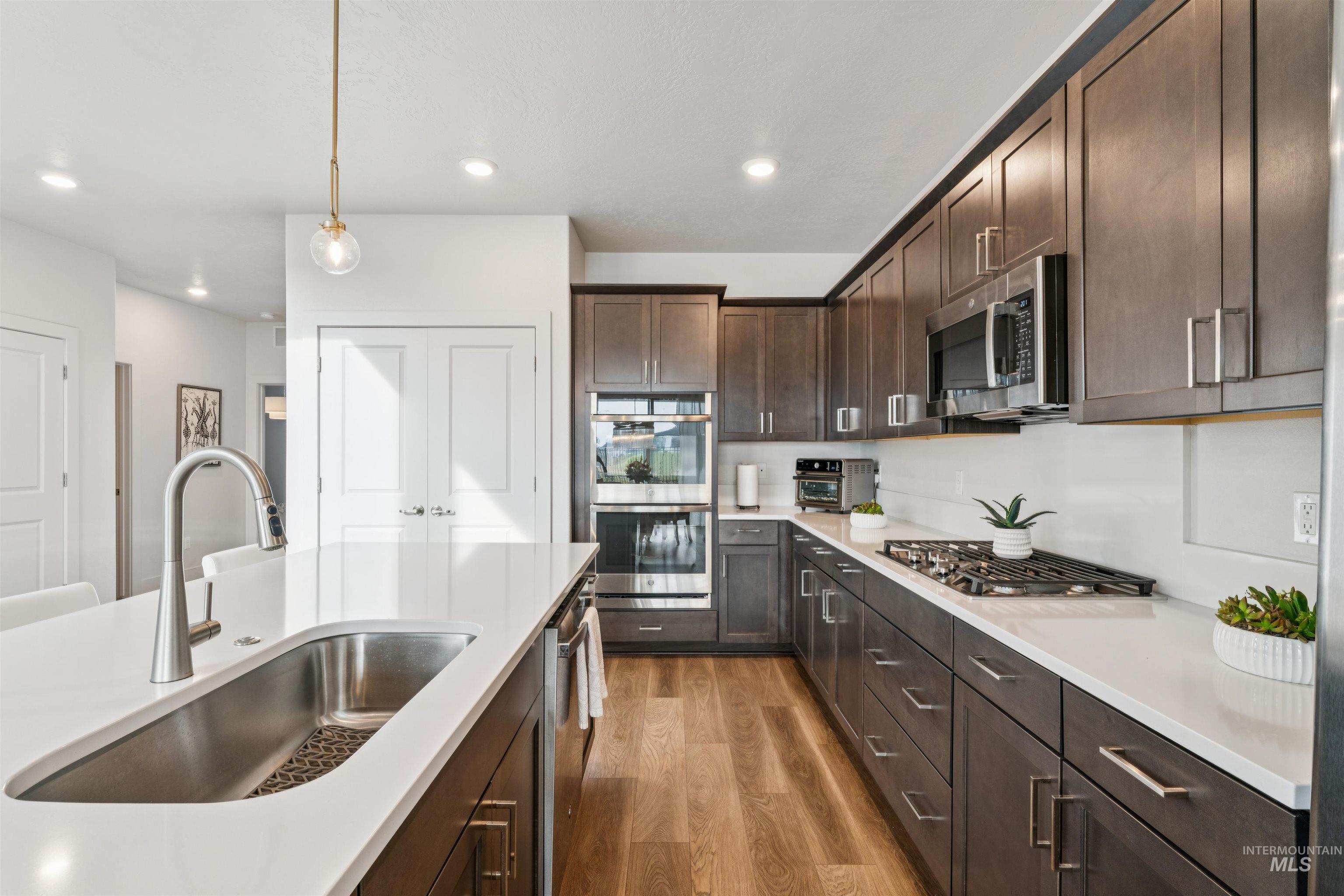 305 E Cusick Street, Meridian, Idaho 83642, 5 Bedrooms, 3 Bathrooms, Residential For Sale, Price $679,000, 98970420