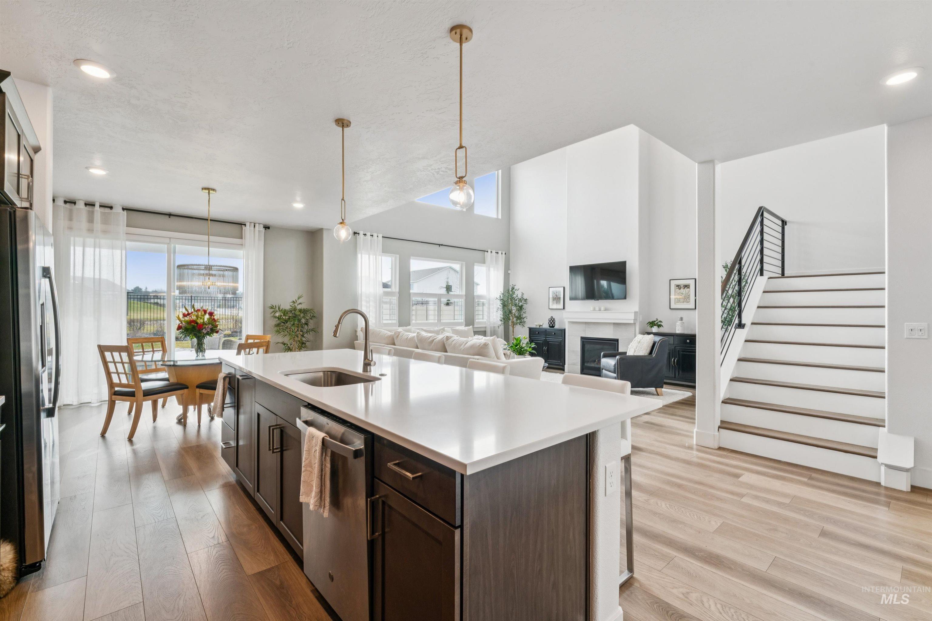 305 E Cusick Street, Meridian, Idaho 83642, 5 Bedrooms, 3 Bathrooms, Residential For Sale, Price $679,000, 98970420