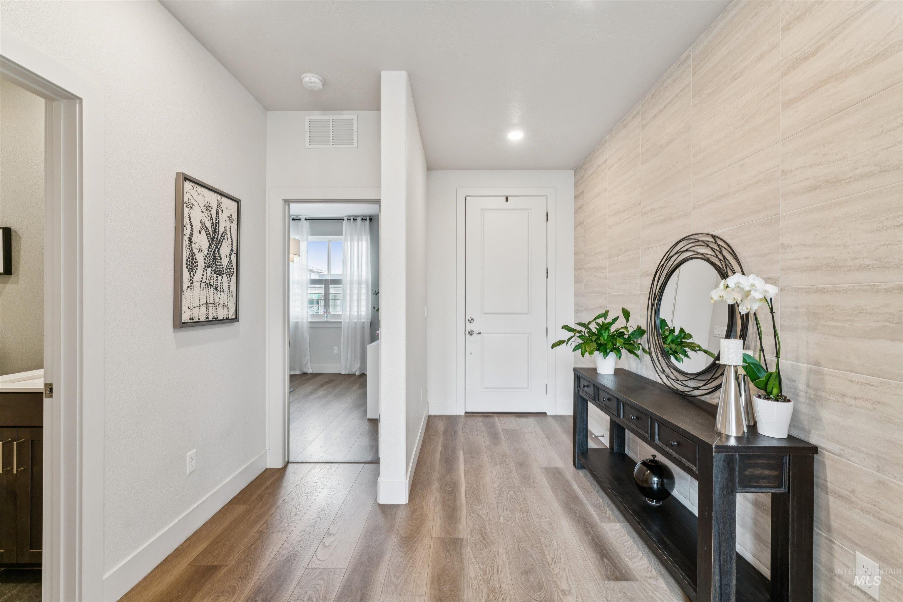 305 E Cusick Street, Meridian, Idaho 83642, 5 Bedrooms, 3 Bathrooms, Residential For Sale, Price $679,000, 98970420