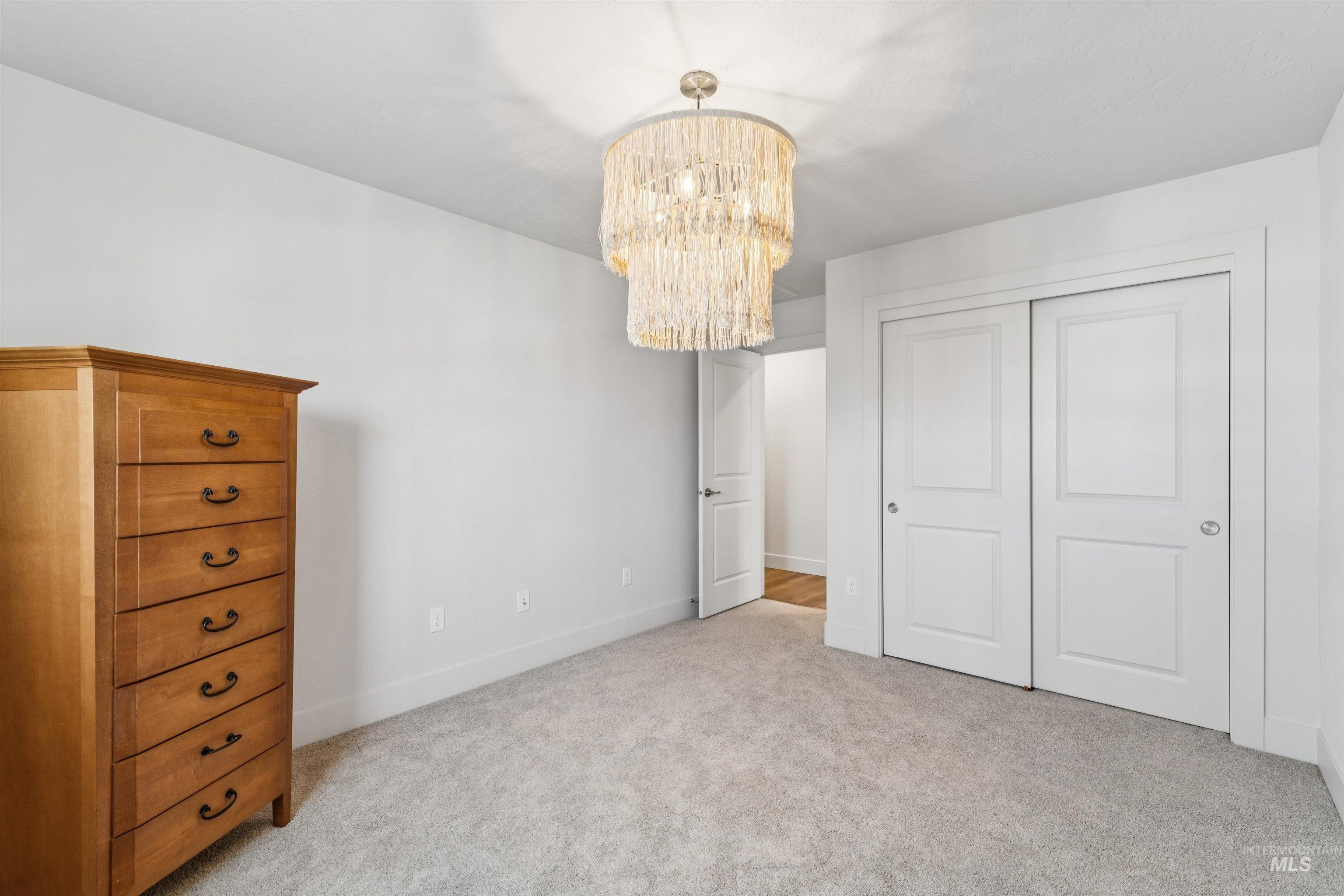 305 E Cusick Street, Meridian, Idaho 83642, 5 Bedrooms, 3 Bathrooms, Residential For Sale, Price $679,000, 98970420