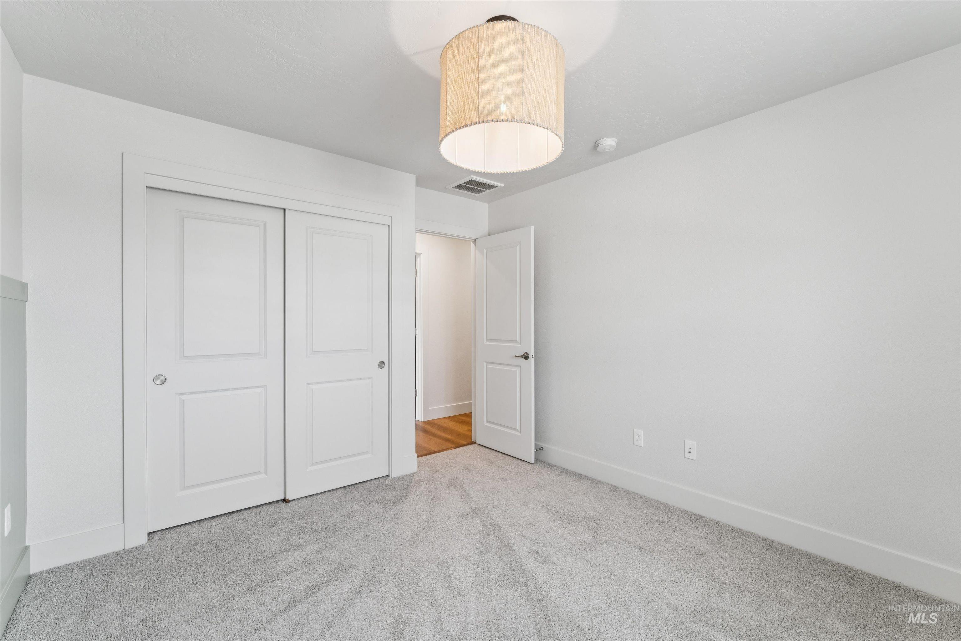 305 E Cusick Street, Meridian, Idaho 83642, 5 Bedrooms, 3 Bathrooms, Residential For Sale, Price $679,000, 98970420