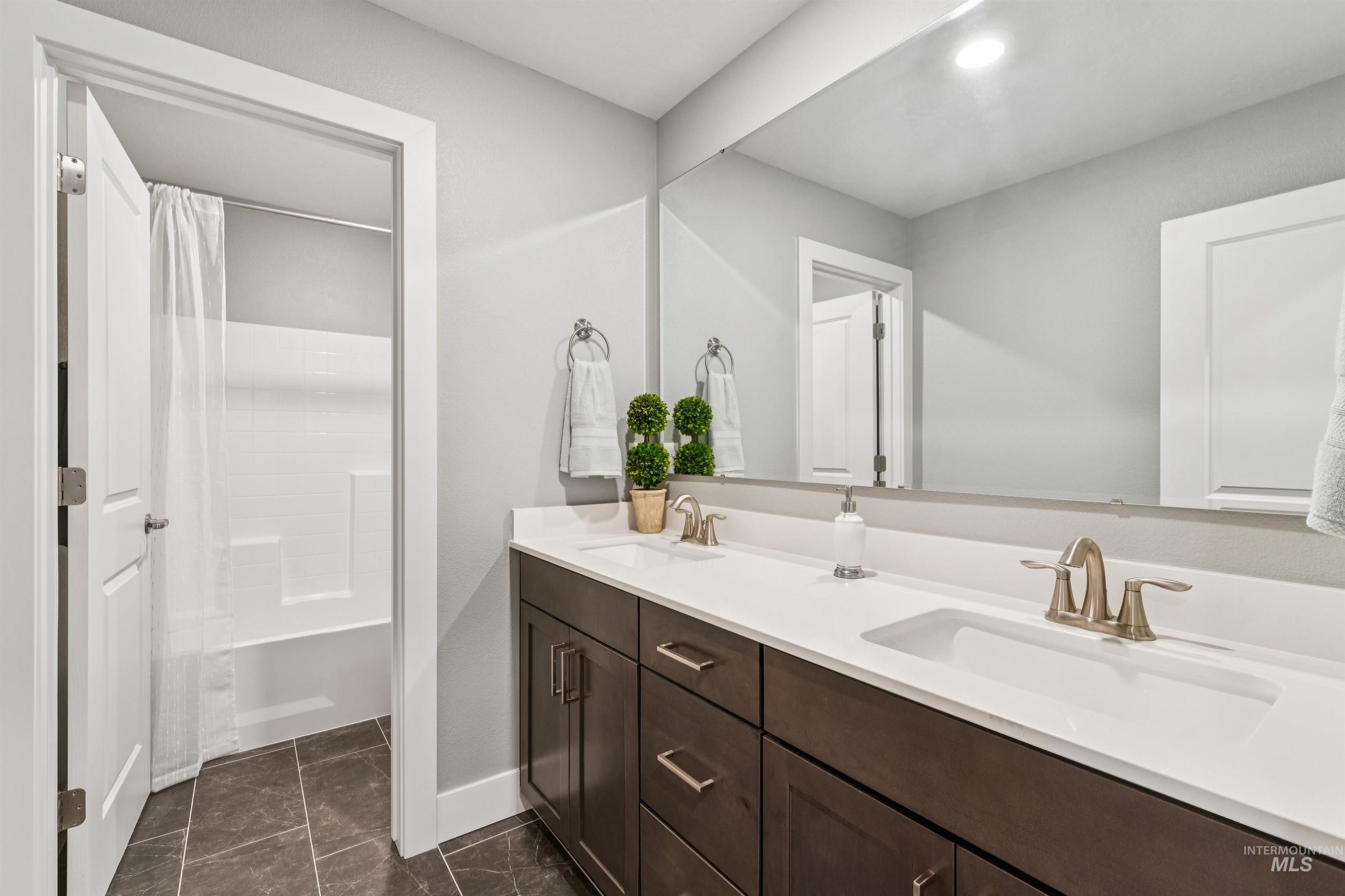 305 E Cusick Street, Meridian, Idaho 83642, 5 Bedrooms, 3 Bathrooms, Residential For Sale, Price $679,000, 98970420