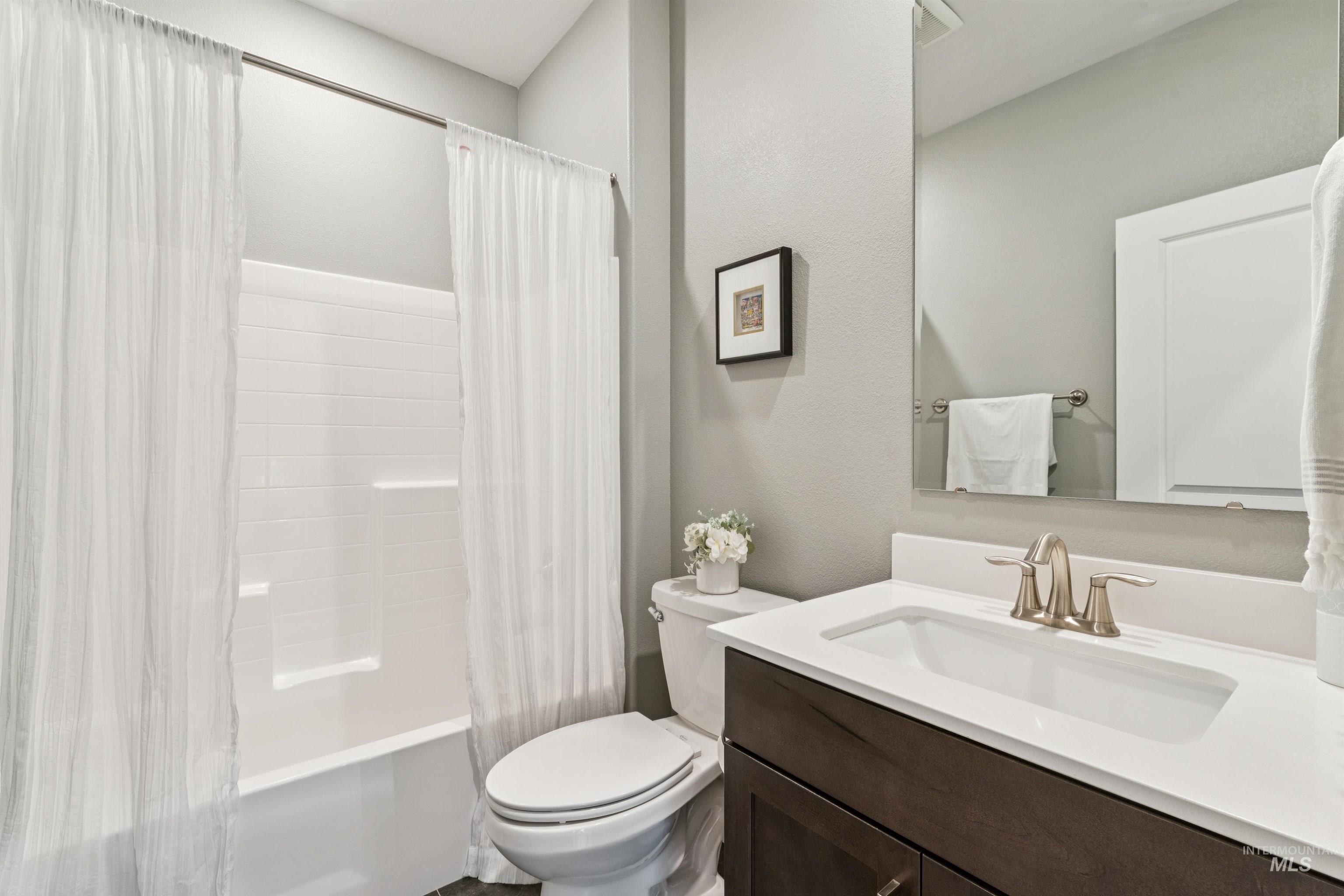 305 E Cusick Street, Meridian, Idaho 83642, 5 Bedrooms, 3 Bathrooms, Residential For Sale, Price $679,000, 98970420