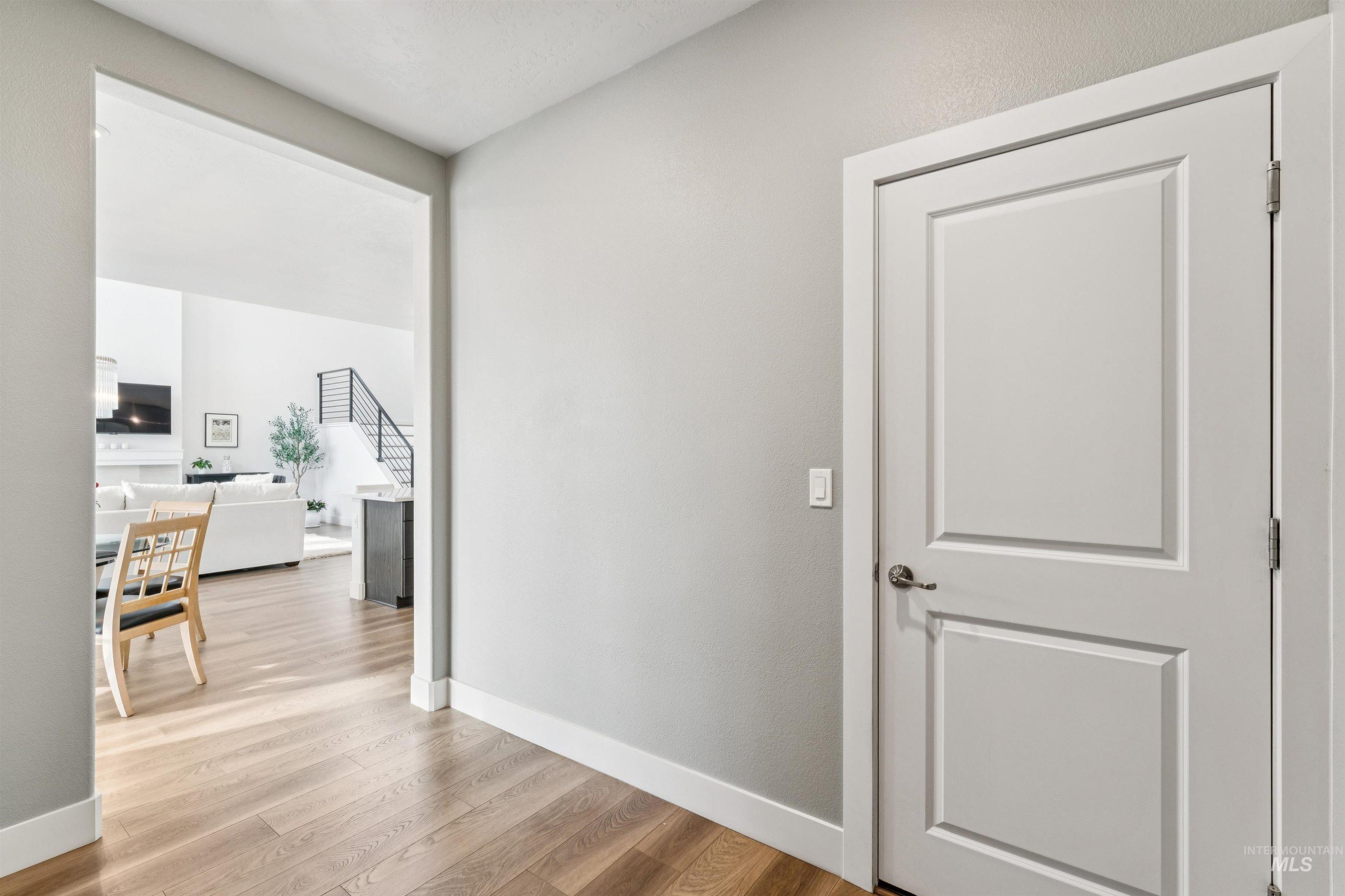 305 E Cusick Street, Meridian, Idaho 83642, 5 Bedrooms, 3 Bathrooms, Residential For Sale, Price $679,000, 98970420