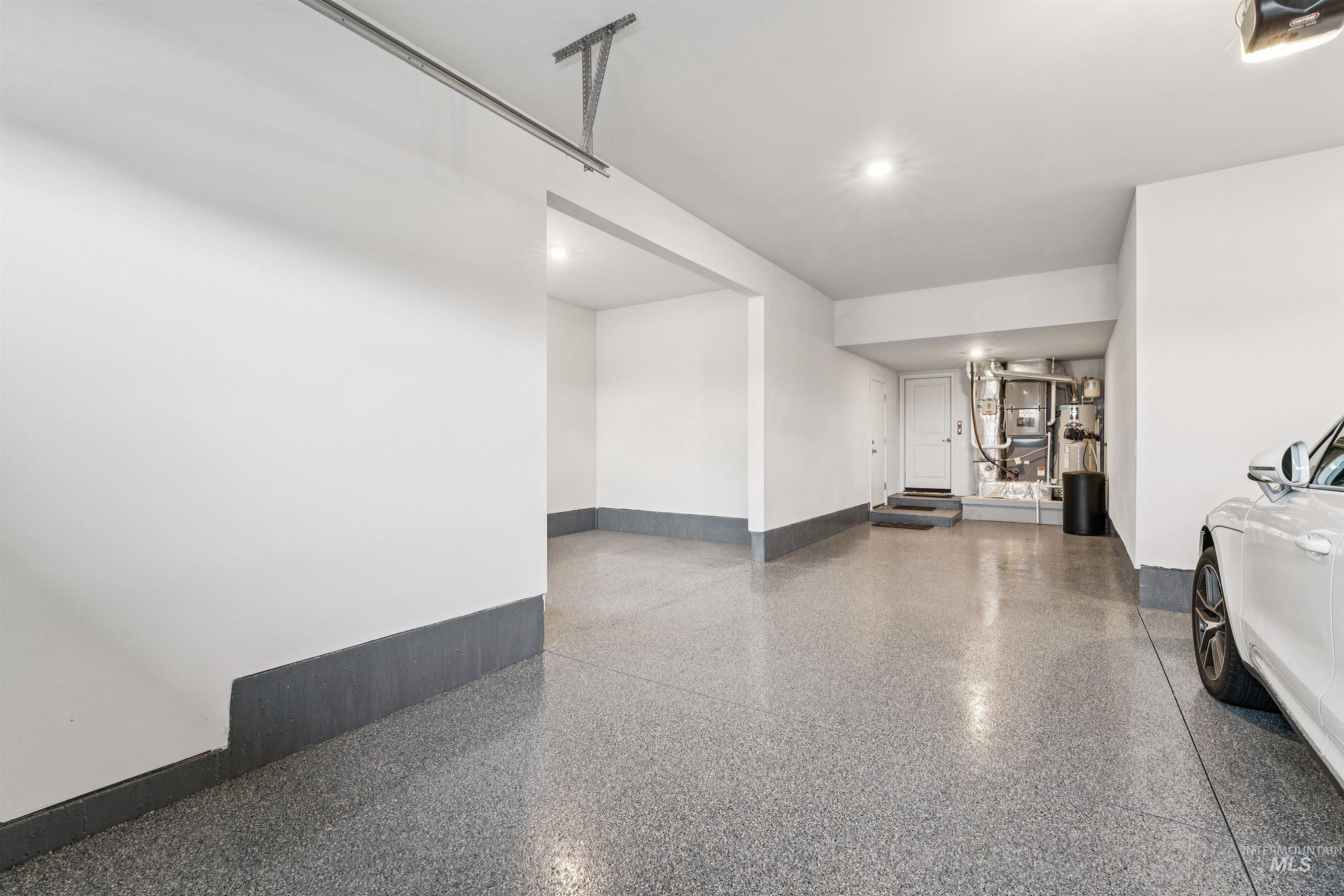 305 E Cusick Street, Meridian, Idaho 83642, 5 Bedrooms, 3 Bathrooms, Residential For Sale, Price $679,000, 98970420