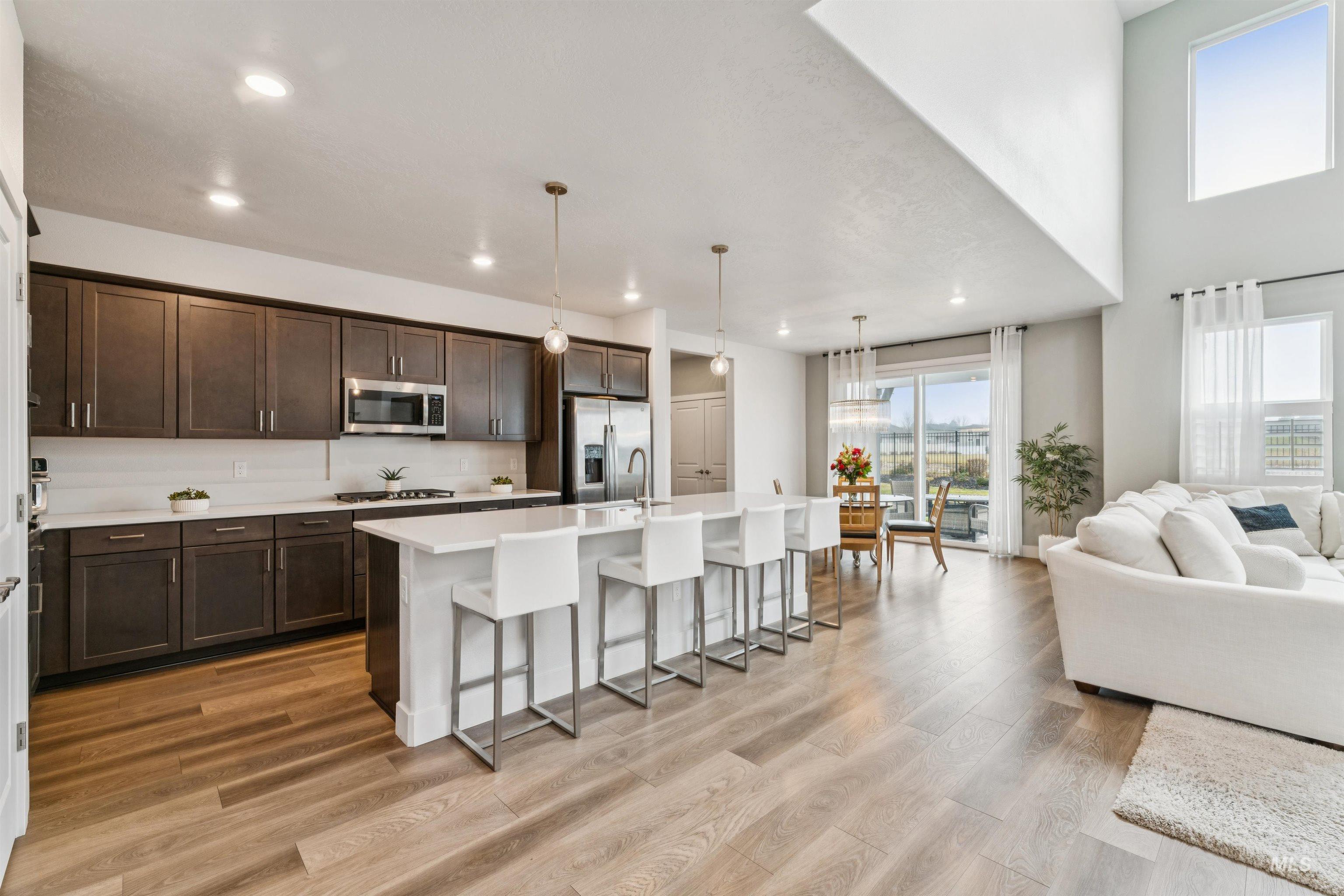 305 E Cusick Street, Meridian, Idaho 83642, 5 Bedrooms, 3 Bathrooms, Residential For Sale, Price $679,000, 98970420