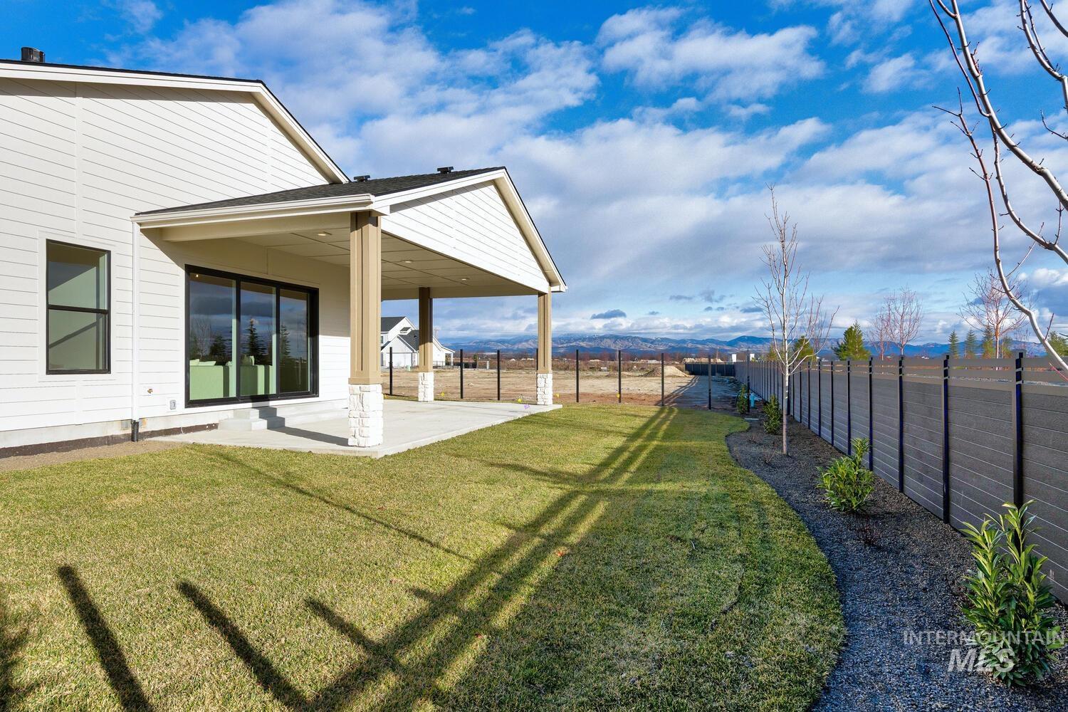 7333 Feather Edge, Eagle, Idaho 83616, 4 Bedrooms, 4 Bathrooms, Residential For Sale, Price $1,200,000, 98970421