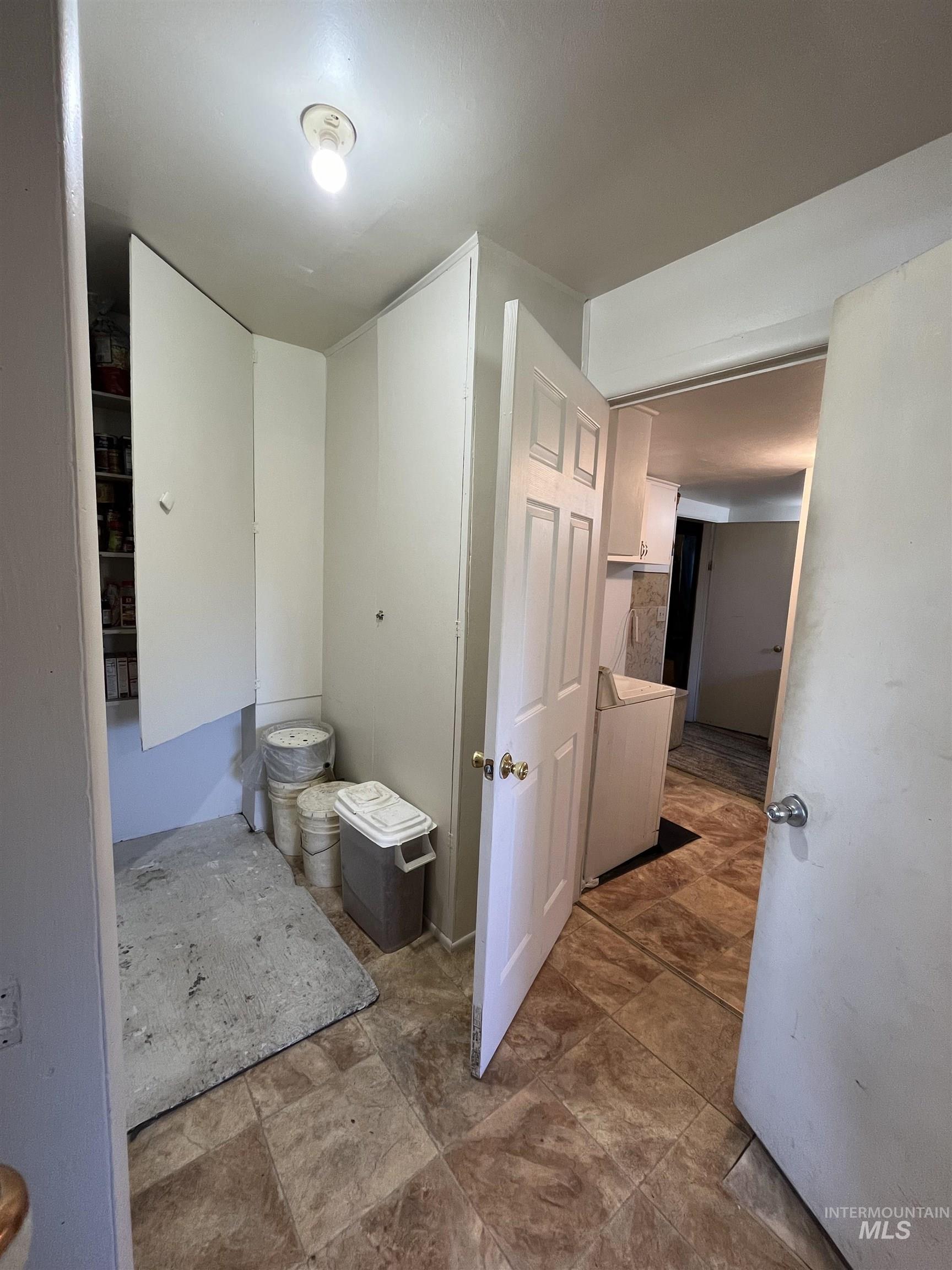 2131 N 2900 W, Arco, Idaho 83213, 3 Bedrooms, 1 Bathroom, Residential For Sale, Price $280,000, 98970422