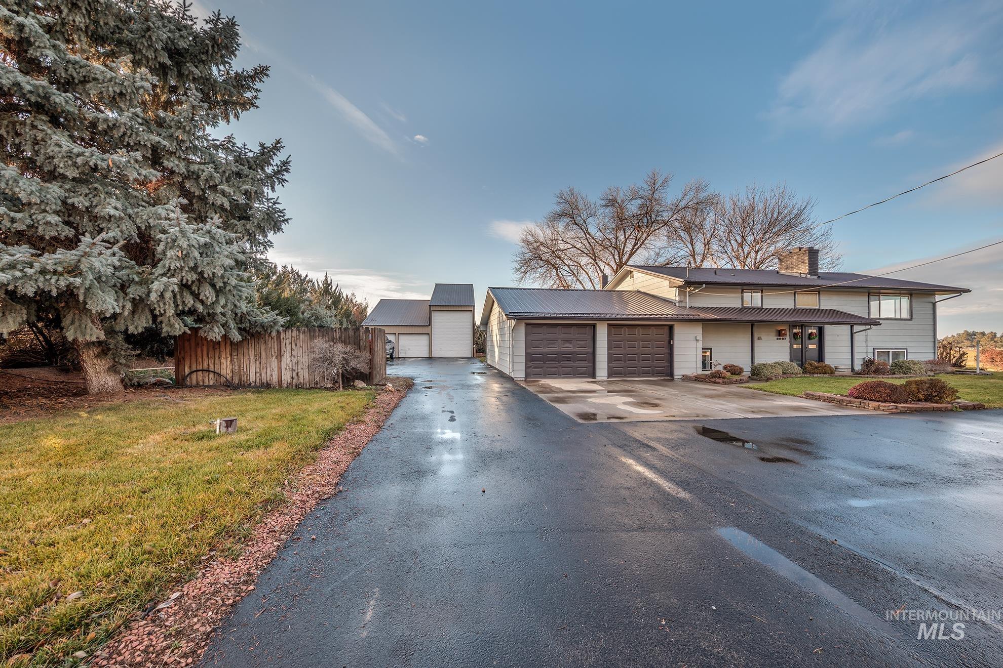 8087 N Pennsylvania Ave, Fruitland, Idaho 83619-3569, 4 Bedrooms, 2 Bathrooms, Residential For Sale, Price $650,000,MLS 98970431