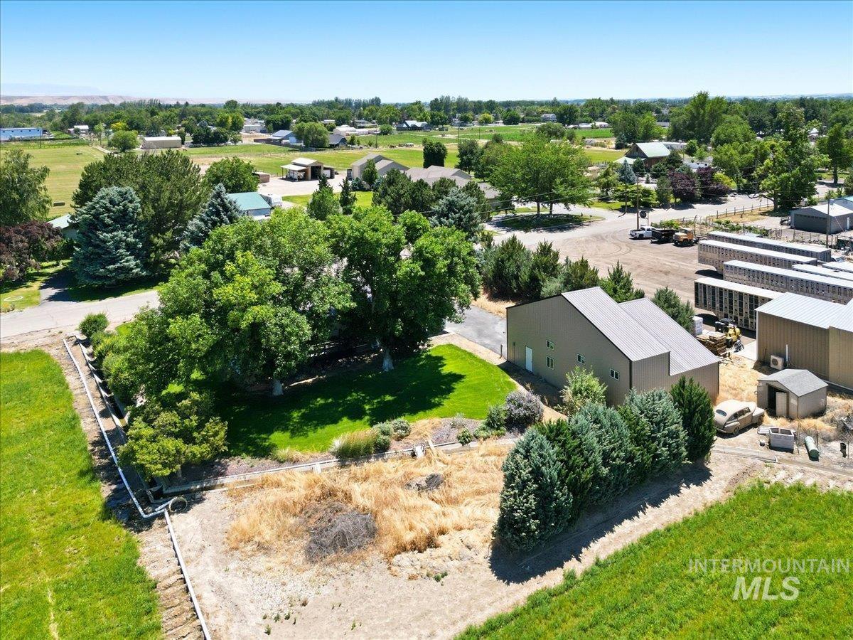 8087 N Pennsylvania Ave, Fruitland, Idaho 83619-3569, 4 Bedrooms, 2 Bathrooms, Residential For Sale, Price $647,000,MLS 98970431