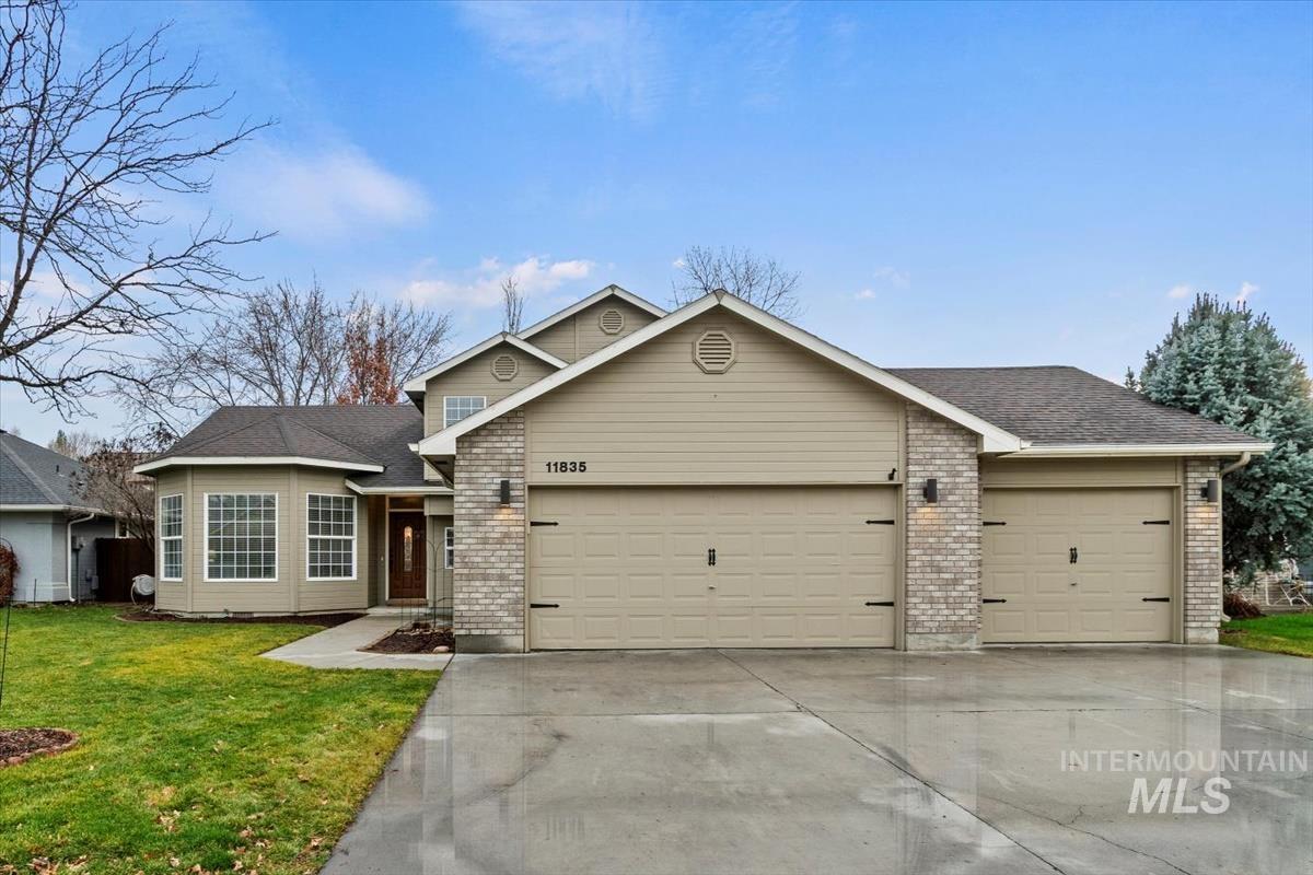 11835 W Dallan Dr, Boise, Idaho 83713, 4 Bedrooms, 3 Bathrooms, Residential For Sale, Price $530,000, 98970434