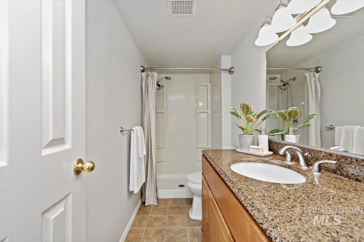 11835 W Dallan Dr, Boise, Idaho 83713, 4 Bedrooms, 3 Bathrooms, Residential For Sale, Price $530,000, 98970434