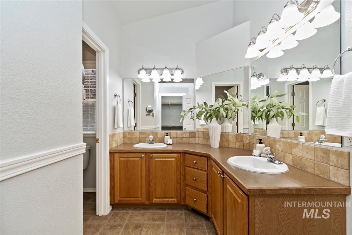 11835 W Dallan Dr, Boise, Idaho 83713, 4 Bedrooms, 3 Bathrooms, Residential For Sale, Price $530,000, 98970434