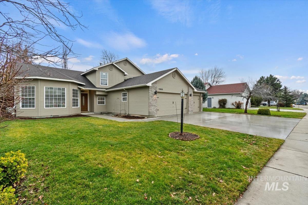 11835 W Dallan Dr, Boise, Idaho 83713, 4 Bedrooms, 3 Bathrooms, Residential For Sale, Price $530,000, 98970434