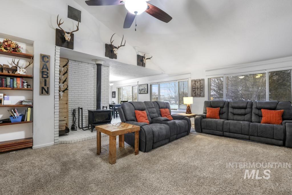 808 Rimview Ln E, Twin Falls, Idaho 83301-3604, 3 Bedrooms, 2.5 Bathrooms, Residential For Sale, Price $460,000, 98970435