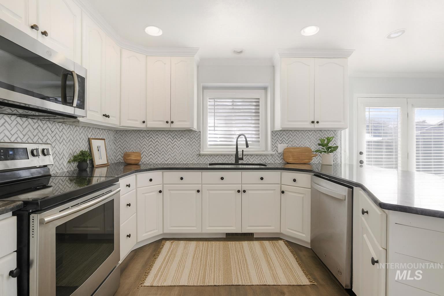 2024 Julie Ln, Twin Falls, Idaho 83301, 6 Bedrooms, 3.5 Bathrooms, Residential For Sale, Price $579,000, 98970436