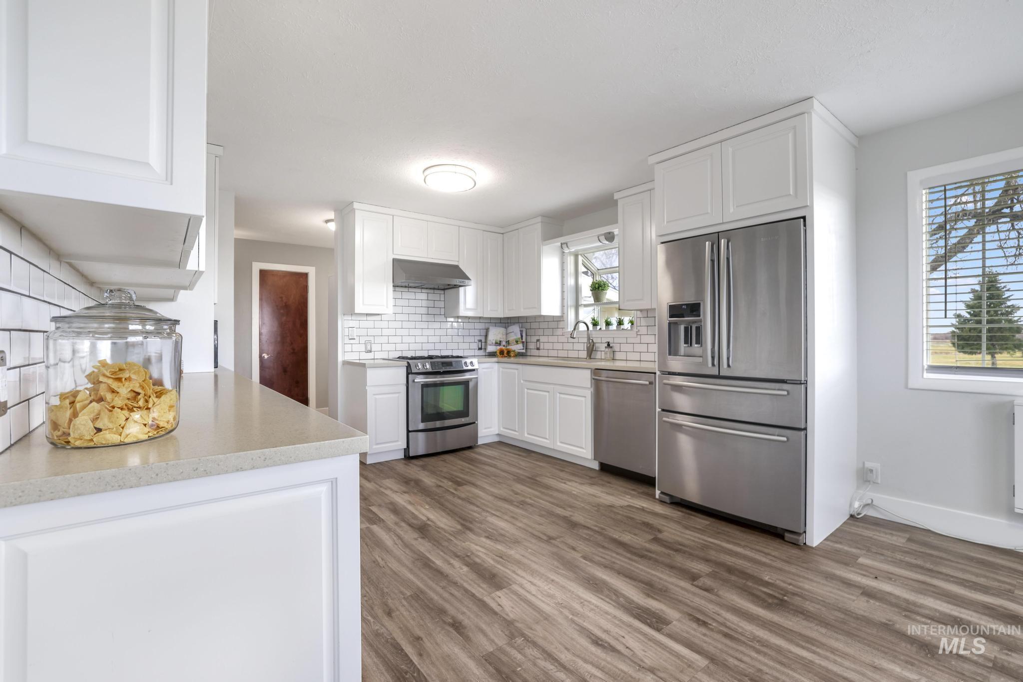 2251 E 1775 S, Gooding, Idaho 83330-6157, 5 Bedrooms, 3.5 Bathrooms, Residential For Sale, Price $585,000, 98970437