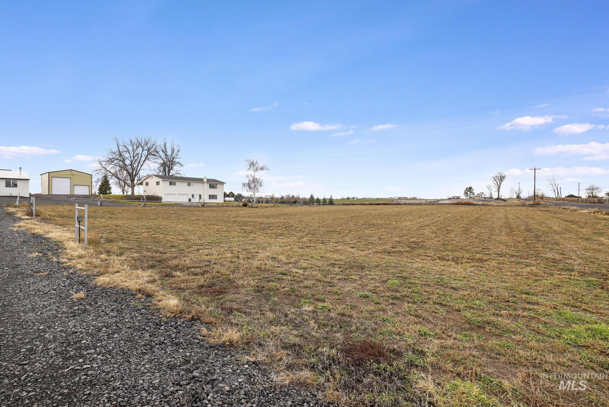 2251 E 1775 S, Gooding, Idaho 83330-6157, 5 Bedrooms, 3.5 Bathrooms, Residential For Sale, Price $585,000, 98970437