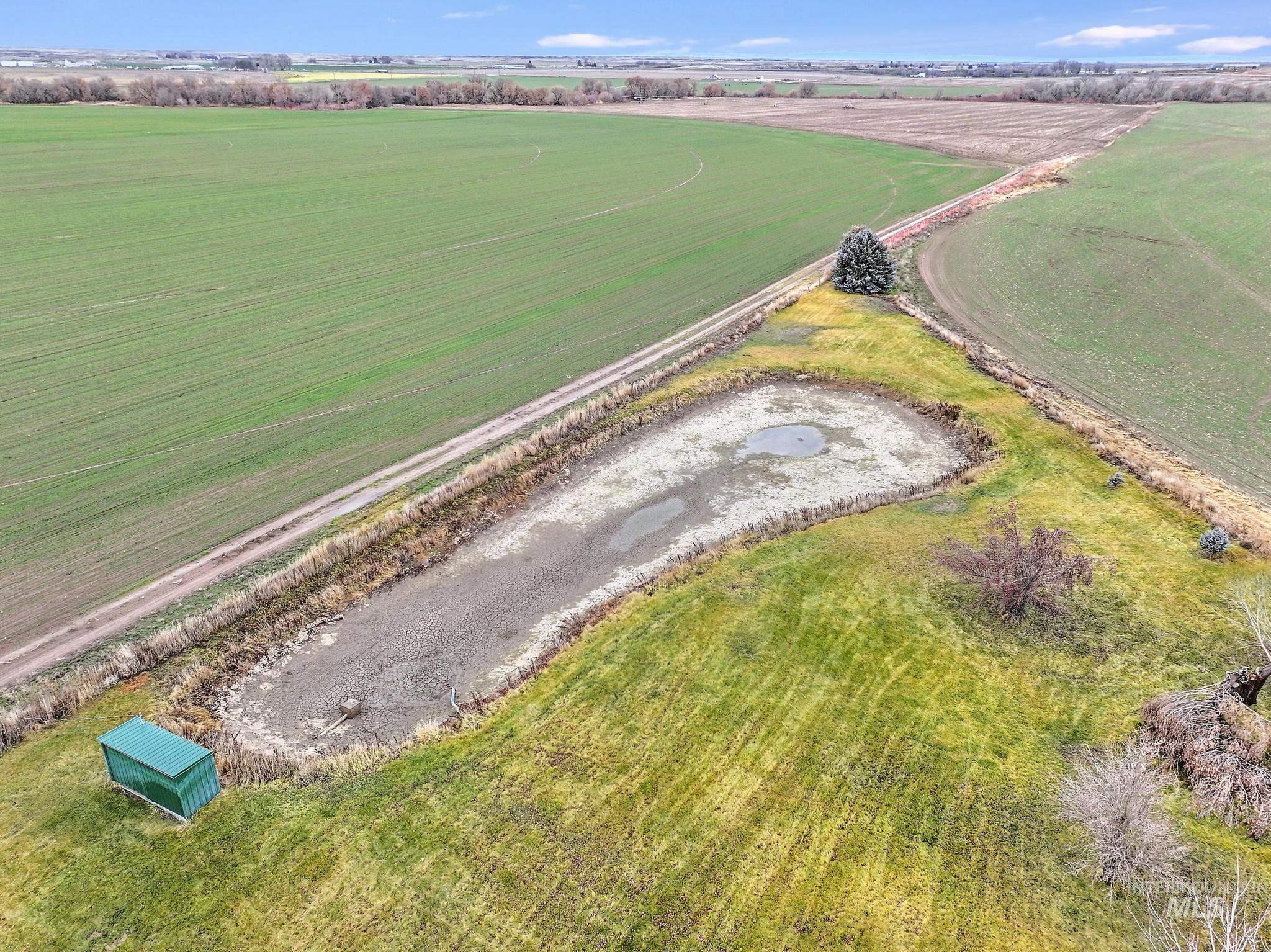 2251 E 1775 S, Gooding, Idaho 83330-6157, 5 Bedrooms, 3.5 Bathrooms, Residential For Sale, Price $585,000, 98970437