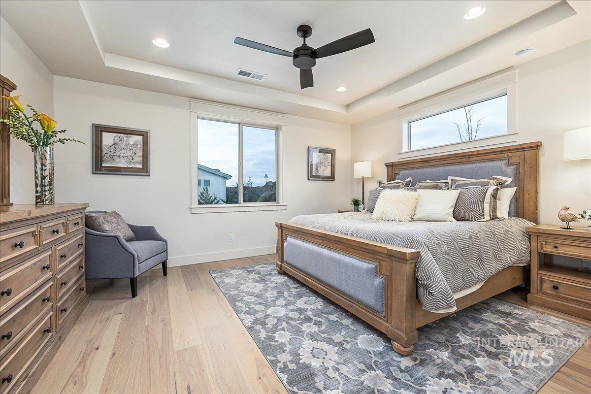 8320 W Meltwater Ln, Eagle, Idaho 83616, 3 Bedrooms, 2 Bathrooms, Residential For Sale, Price $575,000, 98970439