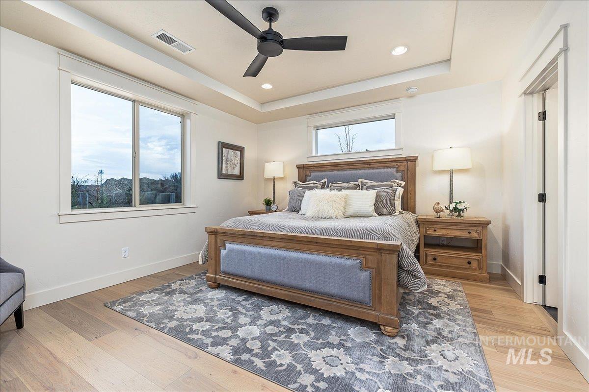 8320 W Meltwater Ln, Eagle, Idaho 83616, 3 Bedrooms, 2 Bathrooms, Residential For Sale, Price $575,000, 98970439