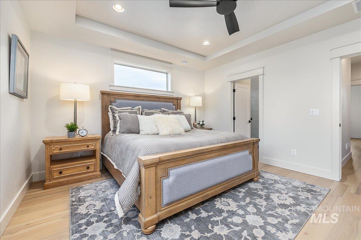 8320 W Meltwater Ln, Eagle, Idaho 83616, 3 Bedrooms, 2 Bathrooms, Residential For Sale, Price $575,000, 98970439