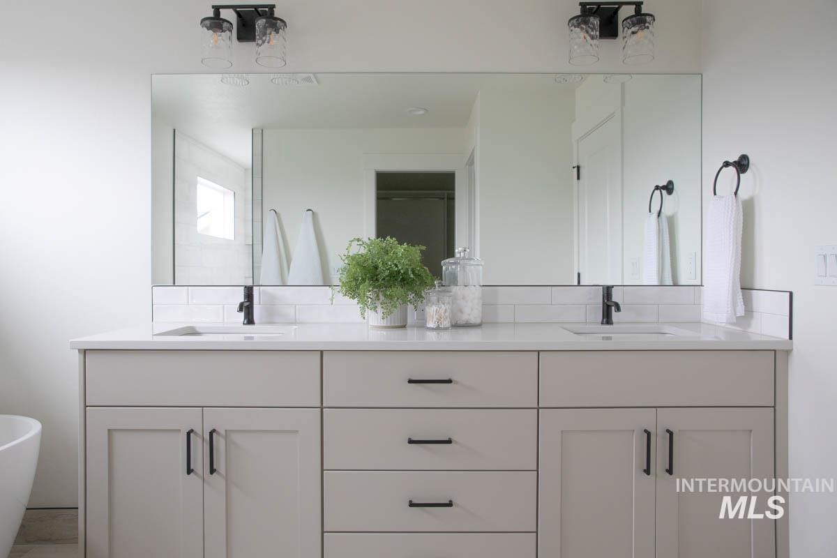 4264 N Brody Way, Meridian, Idaho 83646, 5 Bedrooms, 3.5 Bathrooms, Residential For Sale, Price $859,990,MLS 98970440