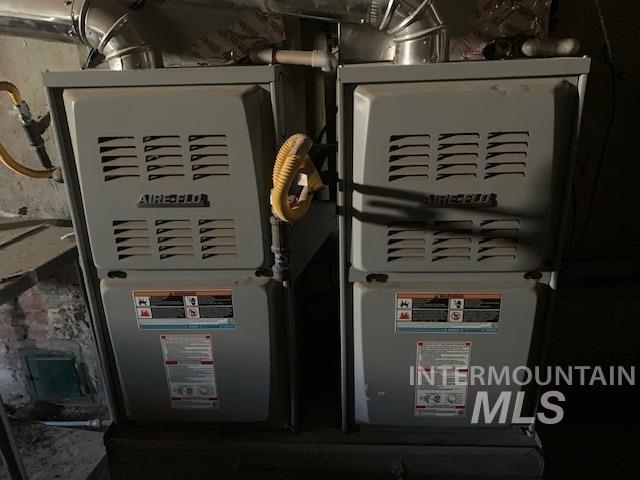 Utilities with heating unit