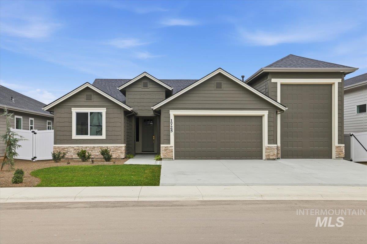 1725 Kayak Rd, Emmett, Idaho 83617, 3 Bedrooms, 2 Bathrooms, Residential For Sale, Price $539,900, 98970445