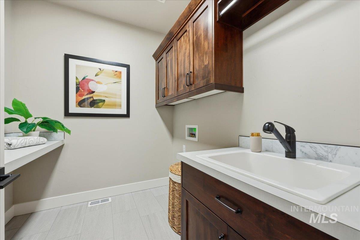 2355 Soulen Dr, Emmett, Idaho 83617, 4 Bedrooms, 3 Bathrooms, Residential For Sale, Price $583,750, 98970446