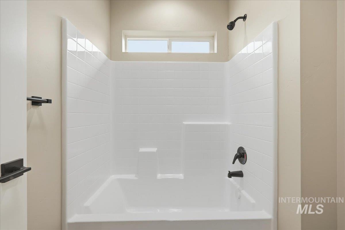 2355 Soulen Dr, Emmett, Idaho 83617, 4 Bedrooms, 3 Bathrooms, Residential For Sale, Price $583,750, 98970446