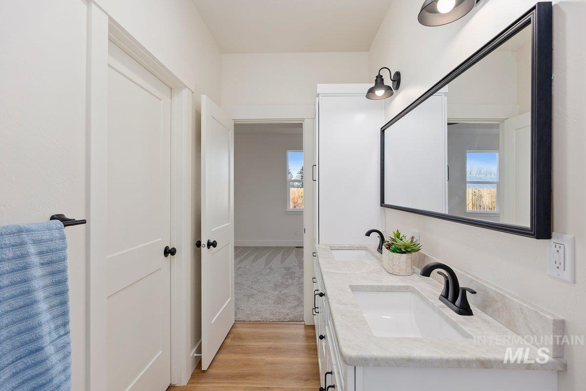 1020 S Adell Ave, Filer, Idaho 83328, 3 Bedrooms, 2 Bathrooms, Residential For Sale, Price $399,500, 98970448