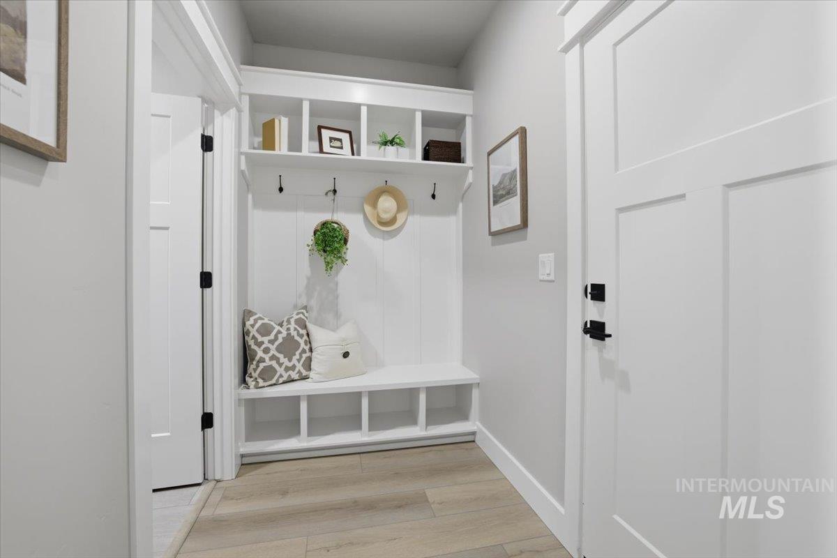 2659 Soulen Dr, Emmett, Idaho 83617, 3 Bedrooms, 2 Bathrooms, Residential For Sale, Price $543,500, 98970457