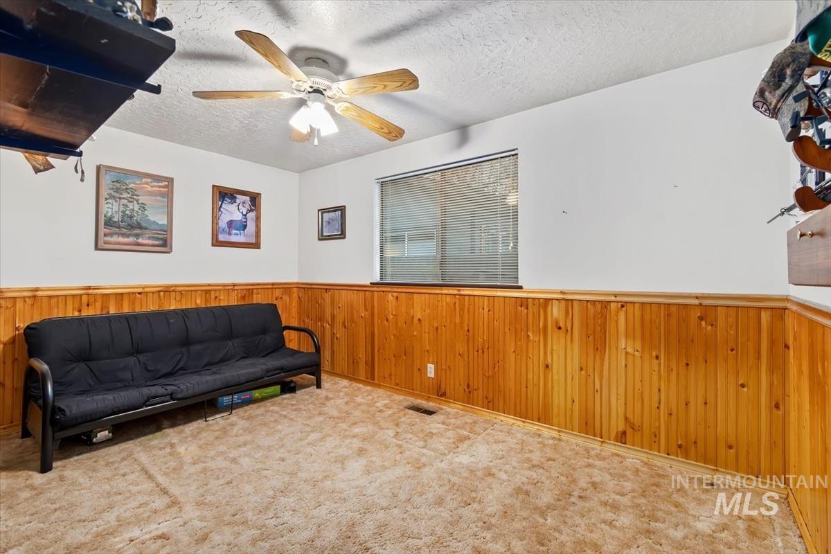 4518 N Bluegrass AVE, Boise, Idaho 83703, 3 Bedrooms, 2 Bathrooms, Residential For Sale, Price $450,000,MLS 98970459