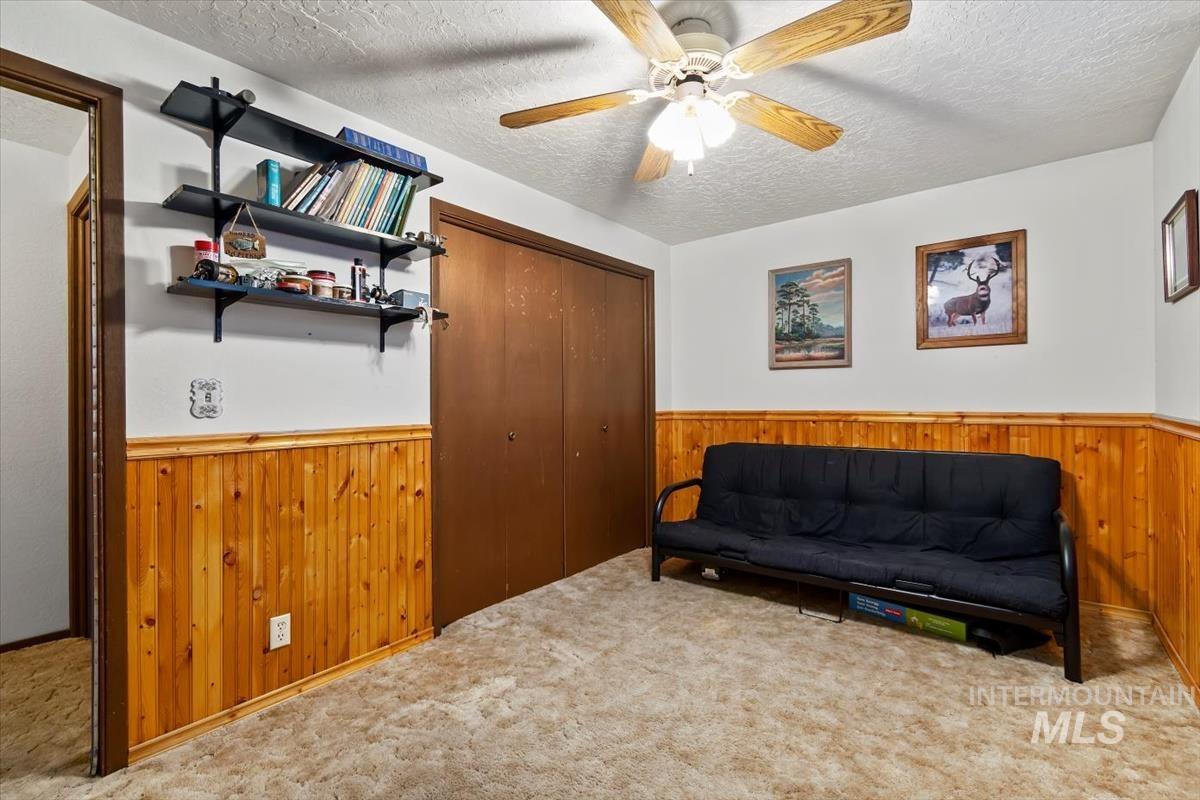 4518 N Bluegrass AVE, Boise, Idaho 83703, 3 Bedrooms, 2 Bathrooms, Residential For Sale, Price $450,000,MLS 98970459