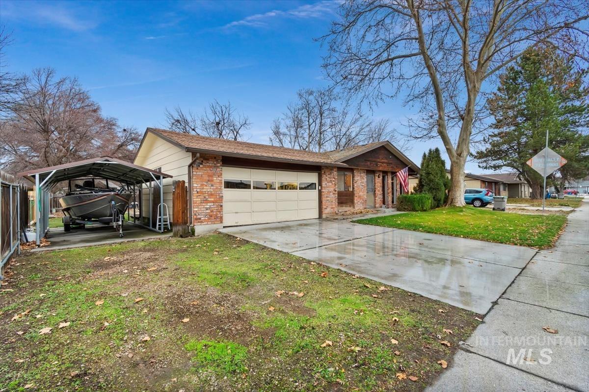 4518 N Bluegrass AVE, Boise, Idaho 83703, 3 Bedrooms, 2 Bathrooms, Residential For Sale, Price $450,000,MLS 98970459