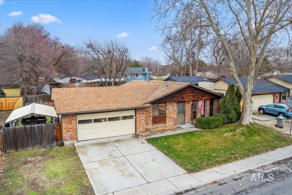 4518 N Bluegrass AVE, Boise, Idaho 83703, 3 Bedrooms, 2 Bathrooms, Residential For Sale, Price $450,000,MLS 98970459