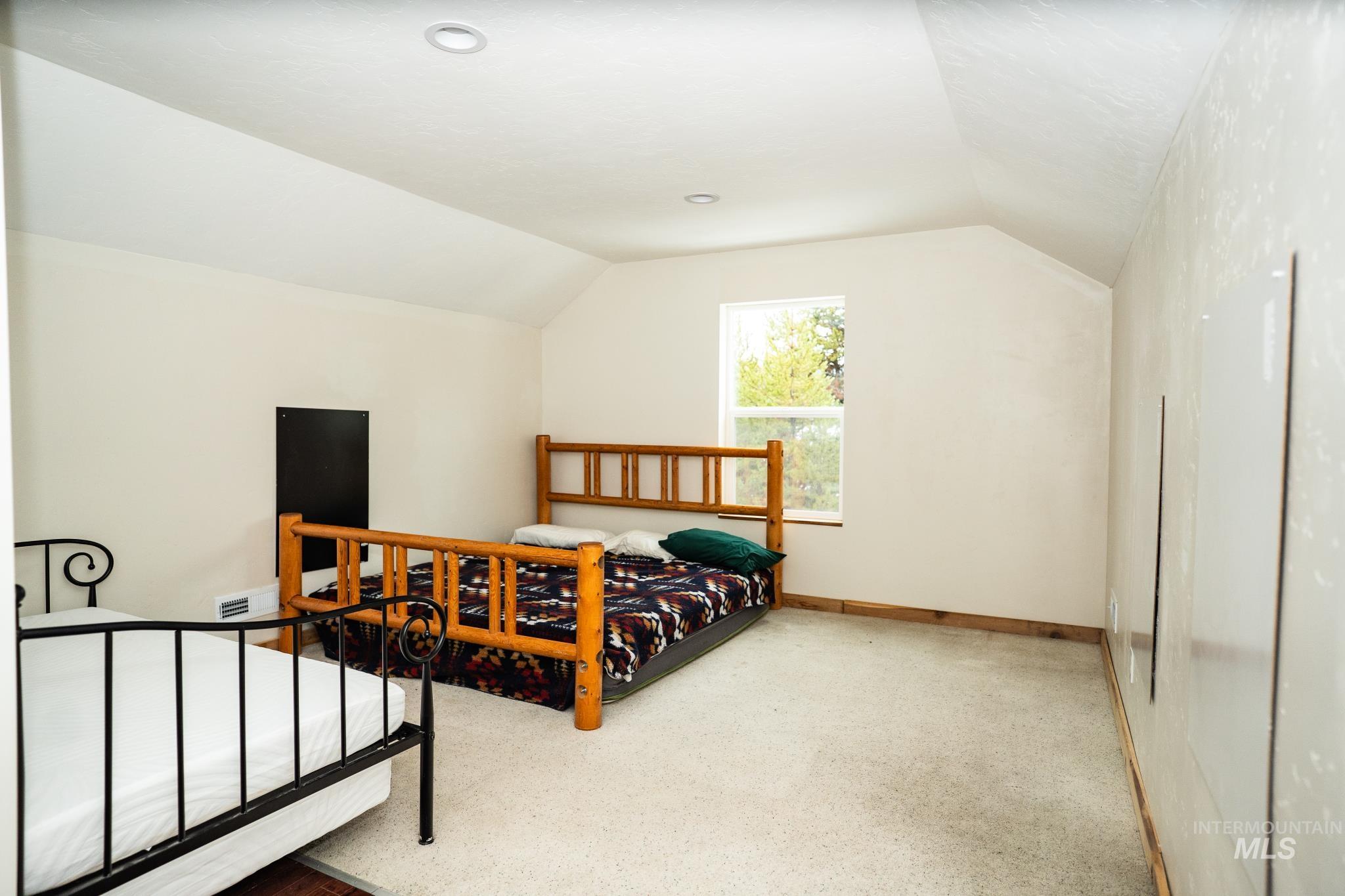 22 W Prospectors Drive, Cascade, Idaho 83611, 1 Bedroom, 1 Bathroom, Residential For Sale, Price $499,900,MLS 98970462